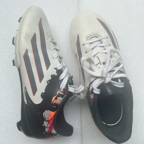 Soccer shoes/ cleats/ kid 2US adidas Messi - Picture 5 of 9